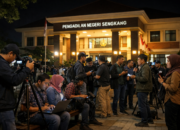 Sejumlah Media Berkumpul di PN Sengkang Menanti Putusan Praperadilan MKS