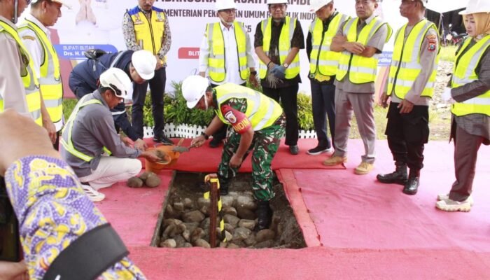 Forkopimda Kabupaten Blitar Hadiri Peletakan Batu Pertama Pembangunan Pasar Kesamben