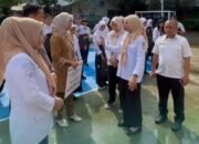 Disdik Makassar Gandeng Bank Mandiri, Ratusan Siswa SMPN 15 Terima Bantuan Tas dan Seragam Sekolah