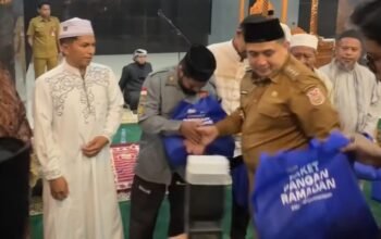 Kadis PU Zuhaelsi Zubir Dampingi Wali Kota Munafri Arifuddin Safari Ramadan di Masjid Al-Muamalah BTP