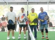 Tak Hanya Buka, Walikota Makassar Appi Ikuti Turnamen Padel di HIPMI Sulsel Sport Cup 2025