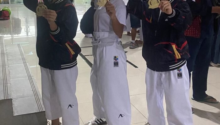 Siswi SMPN 16 Makassar Raih Emas di Kejurnas Karate 2026, Bukti Konsistensi dan Disiplin