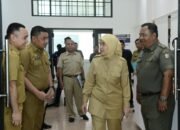 Hari Pertama Berkantor, Appi-Aliyah Sapa Jajaran Pemkot Makassar