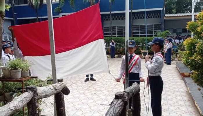 Hardiknas di SMP Negeri 23 Makassar, Momentum Menanamkan Semangat Belajar dan Karakter Siswa