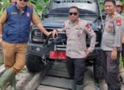 Bupati Luwu Utara Gandeng Brimob Salurkan Bantuan untuk Korban Banjir Beringin Jaya