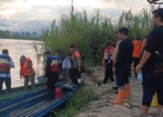 Di Hari Libur, Bupati Andi Rahim Pilih Dampingi Warga Hadapi Banjir