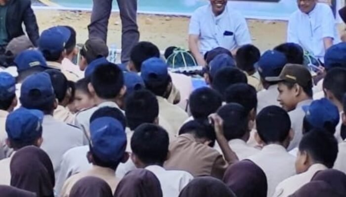 Maulid SMPN 36 Makassar Hadirkan Dr. Wajedy Mahruf, Siswa Diajak Teladani Rasulullah