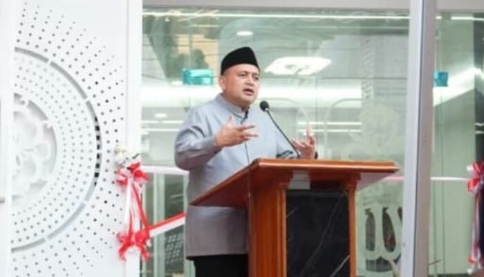 Munafri Resmikan Masjid Maradekaya, Ingatkan Warga Jangan Biarkan Masjid Sepi