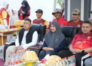 Kadinkes Dampingi Wali Kota Makassar Lepas Kontingen Olahraga PPNI dan Jalan Sehat