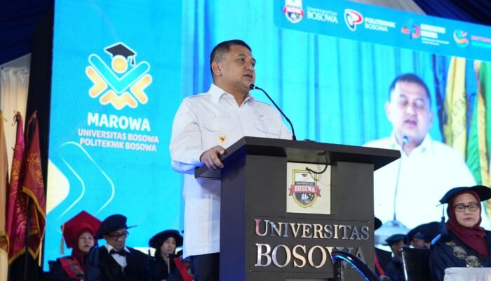 Di Hadapan 5.000 Maba Bosowa, Munafri Serukan Anak Muda Kawal Pembangunan Makassar