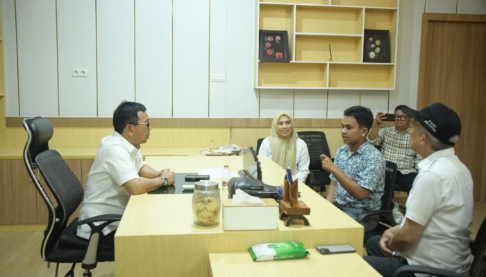 Siswa SMAN 1 Soppeng Tembus Grand Final OSN, Bupati Suwardi Beri Bekal Ekonomi